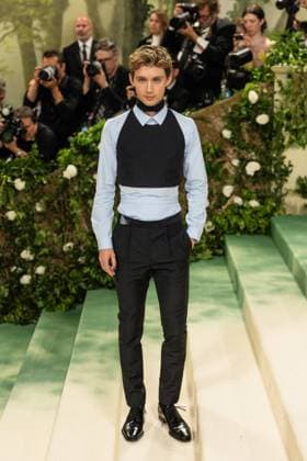 Celebrities attend the 2024 Met Gala Celebrating ?Sleeping Beauties: Reawakening Fashion? at The Metropolitan Museum of Art in New York City Featuring: Troye Sivan Where: New York, United States When: 06 May 2024 Credit: Michael Stewart INSTARimages.com EDITORIAL USE ONLY. NOT FOR USE BY NEWSPAPERS BASED IN THE UK. Copyright: xMichaelxStewartx instar53713393