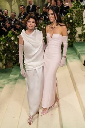 Celebrities attend the 2024 Met Gala Celebrating ?Sleeping Beauties: Reawakening Fashion? at The Metropolitan Museum of Art in New York City Featuring: Linda Evangelista, Ana Khouri Where: New York, United States When: 06 May 2024 Credit: Michael Stewart INSTARimages.com EDITORIAL USE ONLY. NOT FOR USE BY NEWSPAPERS BASED IN THE UK. Copyright: xMichaelxStewartx instar53714868