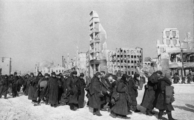 Great Patriotic War 5548630 12.02.1943 The 1941-1945 Great Patriotic War. The Battle of Stalingrad (July 1943 - February 1943). German POWs walk down the destroyed streets of Stalingrad. Ryumkin Sputnik Volgograd Russia  Copyright: xRyumkinx