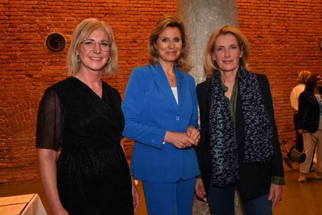 Ulrike Scharf, Anouscha Horn und Dr. Maria Furtwängler Verleihung der Bayerischen Staatsmedaille für soziale Verdienste 2024 Heilige Hofkirche München 07. Mai 2024