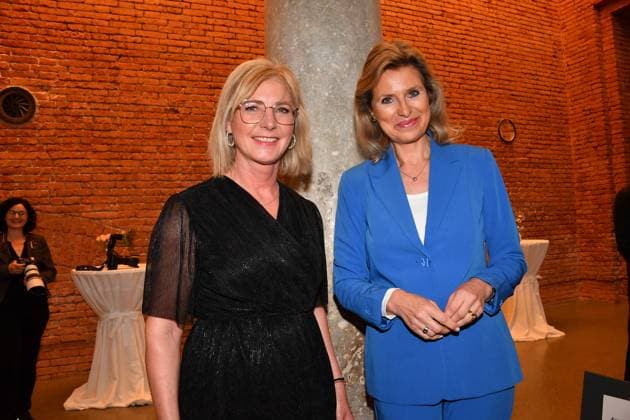 Ulrike Scharf und Anouscha Horn Verleihung der Bayerischen Staatsmedaille für soziale Verdienste 2024 Heilige Hofkirche München 07. Mai 2024