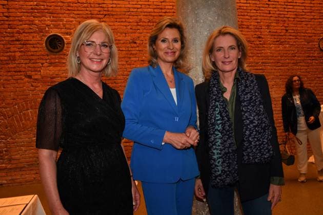 Ulrike Scharf, Anouscha Horn und Dr. Maria Furtwängler Verleihung der Bayerischen Staatsmedaille für soziale Verdienste 2024 Heilige Hofkirche München 07. Mai 2024