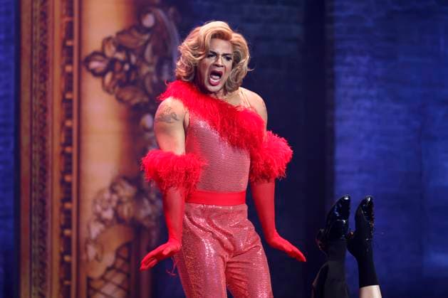 Bilder des Jahres 2024, Entertainment 05 Mai Entertainment Themen der Woche KW19 Entertainment Bilder des Tages Tanztrainer Detlef Soost in der zehnten Live-Show bei der 17. Staffel der RTL-Tanzshow Let s Dance in den Kulissen des Musical Moulin Rouge im Musical Dome. Köln, 03.05.2024 NRW Deutschland *** Dance coach Detlef Soost in the tenth live show of the 17th season of the RTL dance show Let s Dance on the set of the musical Moulin Rouge in the Musical Dome Cologne, 03 05 2024 NRW Germany Copyright: xChristophxHardtx