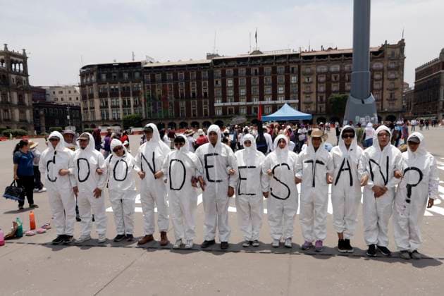 Relatives and mothers of missing people show their clothes with the message Where are they? during a protest on Mother s Day to demand that the government clarify the disappearances in front of the National Palace at Zocalo Square. Mexico City Mexico - ZUMAe321 20240510_zia_e321_016 Copyright: xLuisxBarronx