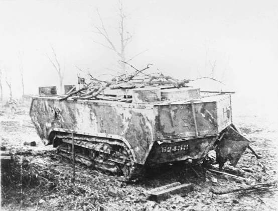 RECORD DATE NOT STATED French Tank WWI French tank on the Chemin des Dames near Vaudesson in France during World War I Date: 17 October 1918  Copyright: Copyrightx(c)Geminix2023.xCredit:xGemini 10296825