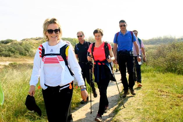 Entertainment Themen der Woche KW19 Queen Mathilde Performs The Belgian Coast Walk BELGIAN COAST, BELGIUM - Queen Mathilde performs the belgian coast walk, she walks past the municipalities of Westende,, Nieuwpoort, Oostduinkerke and Koksijde pictured on May 11, 2024 in Belgian coast, Belgium, 11 05 2024 Belgian coast Belgium  Copyright: xPhilipxReynaersx