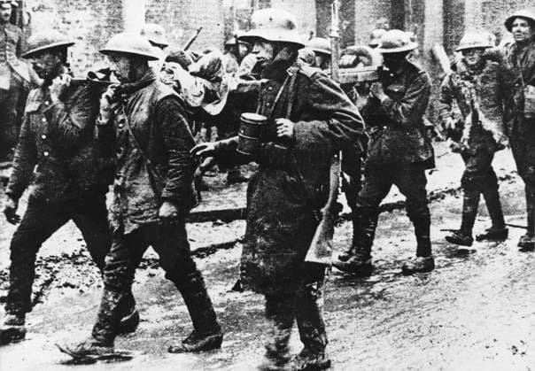 RECORD DATE NOT STATED Allied prisoners WWI German soldiers marching captives down the street in St Quentin in France during World War I Date: 1914-1918  Copyright: Copyrightx(c)Geminix2023.xCredit:xGemini 10297785