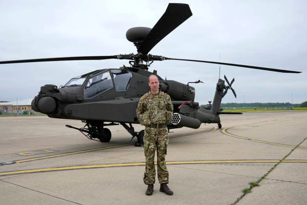 Entertainment Themen der Woche KW20 Entertainment Bilder des Tages . 13 05 2024. Middle Wallop , United Kingdom. Prince William with an Apache helicopter after King Charles III handed over his role as Colonel-in-Chief of the Army Air Corps to his son Prince William at the Army Aviation Centre in Middle Wallop, United Kingdom.  xi-Imagesx xPoolx IIM-25211-0070