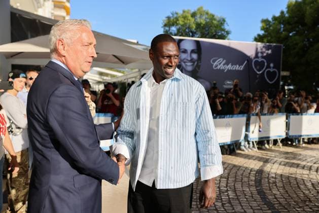 Entertainment Bilder des Tages 77e festival du film de Cannes PHOTOPQR NICE MATIN Sebastien Botella 13 05 2024 Arrivee du jury du 77e festival du film de Cannes devant lhotel Martinez de Cannes le lundi 13 mai 2024 OMAR SY Cannes Film Festival director arrives for a dinner with members of the jury at the Grand Hyatt Cannes Hotel Martinez, on the eve of the opening ceremony of the 77th edition of the Cannes Film Festival in Cannes, southern France, on May 13, 2024 France  Copyright: xPHOTOPQR NICExMATIN MAXPPPxSebastienxBotellax 20240513NIM3171 20240513NIM3171