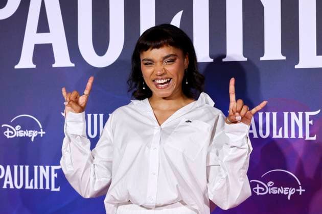 Schauspielerin Sira-Anna Faal (Rolle: Pauline) beim Fotocall zur Premiere der Coming-of-Age-Mysteryserie Pauline von Disney+ im Residenz-Kino. Köln, 13.05.2024 NRW Deutschland Copyright: xChristophxHardtx