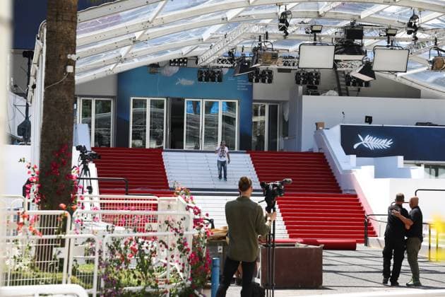 May 13, 2024, Cannes, Cote D azur, France: Roll out of the red carpet at the Grand Palais ahead of the Opening of the 77th Annual Cannes Film Festival in Cannes, France Cannes France - ZUMAc179 20240513_zep_c179_147 Copyright: xMickaelxChavetx