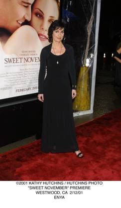 2001 KATHY HUTCHINS HUTCHINS PHOTO. SWEET NOVEMBER PREMIERE.WESTWOOD, CA 2 12 01.ENYA EDITORIAL USE ONLY Copyright: xx x khphotos192360
