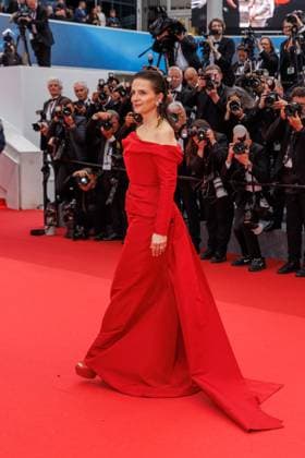 Festival de Cannes - Premiere - Le Deuxieme Acte Juliette Binoche bei der Eröffnung der 77. Cannes Film Festspiele im Palais de Festival und der Premiere Le Deuxieme Acte ( The Second Act ) am 14.05.2024 in Cannes. Copyright: xEventpressxKochanx