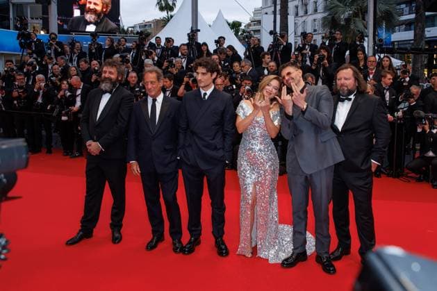 Festival de Cannes - Premiere - Le Deuxieme Acte Quentin Dupieux, Vincent Lindon, Louis Garrel, LÃ a Seydoux, Raphael Quenard and Manuel Guillot bei der Eröffnung der 77. Cannes Film Festspiele im Palais de Festival und der Premiere Le Deuxieme Acte ( The Second Act ) am 14.05.2024 in Cannes. Copyright: xEventpressxKochanx