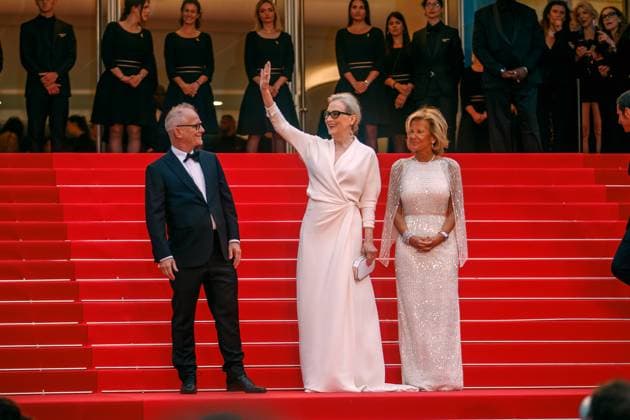 Festival de Cannes - Premiere - Le Deuxieme Acte Thierry Fremaux, Meryl Streep and Iris Knobloch bei der Eröffnung der 77. Cannes Film Festspiele im Palais de Festival und der Premiere Le Deuxieme Acte ( The Second Act ) am 14.05.2024 in Cannes. Copyright: xEventpressxKochanx