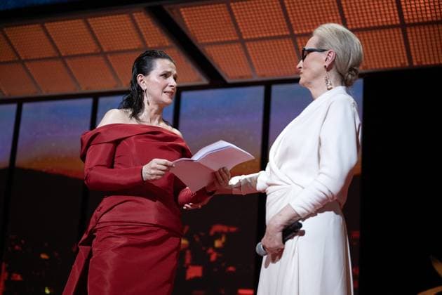 Annual Cannes Film Festival - Opening Ceremony - Cannes Juliette Binoche and Meryl Streep during the opening ceremony at the 77th annual Cannes Film Festival at Palais des Festivals on May 14, 2024 in Cannes, France. Photo by David NIVIERE ABACAPRESS.COM CANNES France  Copyright: xNivierexDavid ABACAPRESS.COMx