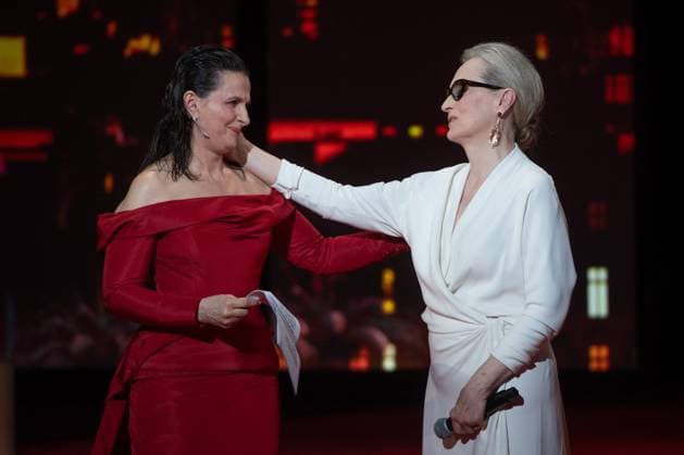 Cannes Opening Ceremony Juliette Binoche and Meryl Streep attending the Opening Ceremony of the 77th Cannes Film Festival at the Palais des Festivals in Cannes, France on May 14, 2024. Photo by Aurore Marechal ABACAPRESS.COM Cannes France  Copyright: xMarechalxAurore ABACAx
