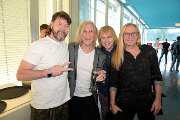 Rea Garvey, Rüdiger Ritchie Barton, Tobias Künzel und Uwe Hassbecker bei der Verleihung des Fred Jay Preises 2024 im bcc Berlin Congress Center. Berlin, 14.05.2024