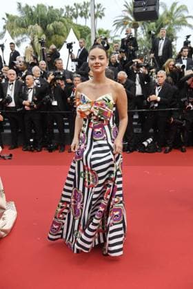 Janina Uhse bei der Eröffnungszeremonie und THE SECOND ACT Premiere bei den 77 th Filnfestspielen in Cannes 14.05.2024
