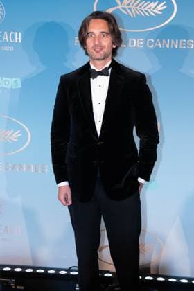Photocall au diner officiel douverture du 77e Festival de Cannes 77th International Cannes Film Festival Photocall at official Dinner 304917 2024 05 14 Rassam, Dimitri  Copyright: xAnthonyxCarrelx xStarfacex STAR_304917_041