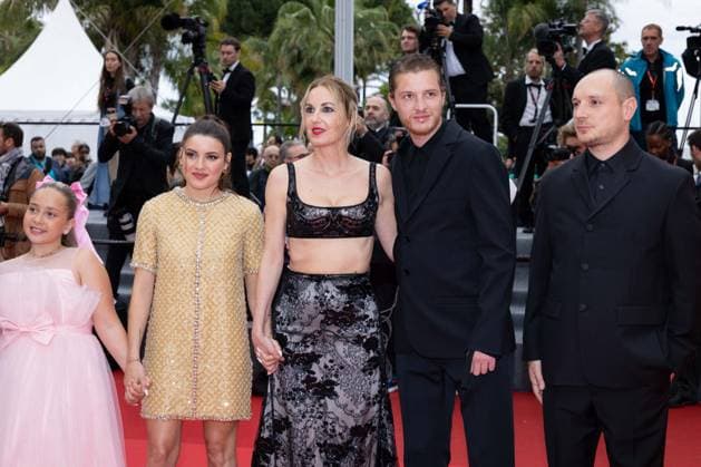 Cannes - Diamant Brut (Wild Diamond) Red Carpet AndrÃ a Bescond, Antonia Buresi, Alexandra Noisier, LÃ a Gorla, Ashley Romano, Malou Khebizi, Agathe Riedinger, Kilia Fernane, Idir Azougli, Alexis Manetti, Priscilla Bertin and Judith Nora attends the Diamant Brut (Wild Diamond) Red Carpet at the 77th annual Cannes Film Festival at Palais des Festivals on May 15, 2024 in Cannes, France. Photo by Shootpix ABACAPRESS.COM Cannes France  Copyright: xShootpix ABACAx