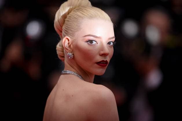 Anya Taylor-Joy, Archivbilder Bilder des Jahres 2024, Entertainment 05 Mai Entertainment Themen der Woche KW20 Cannes - Furiosa: A Mad Max Saga Red Carpet Anya Taylor-Joy attends the Furiosa: A Mad Max Saga (Furiosa: Une Saga Mad Max) Red Carpet at the 77th annual Cannes Film Festival at Palais des Festivals on May 15, 2024 in Cannes, France. Photo by Shootpix ABACAPRESS.COM Cannes France  Copyright: xShootpix ABACAx