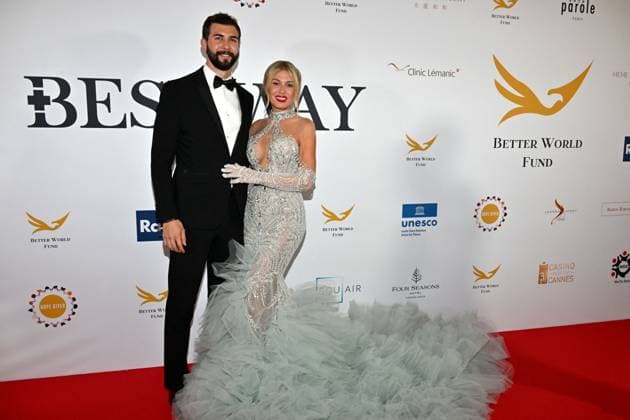 Better World Fund gala evening at the Carlton Hotel in Cannes during the 77th Cannes Film Festival 202 Hofit Golan and his partner Alvaro Nunez during the Better World Fund gala evening at the Carlton Hotel in Cannes during the 77th Cannes 2024 Film Festival on May 15 Bruno Bebert Bestimage Better World Fund gala evening at the Carlton Hotel in Cannes during the 2024 Cannes Film Festival on May 15 Cannes France  Copyright: xBrunoxBebertx xBestimagexBrunoxBebertx xBestimagex