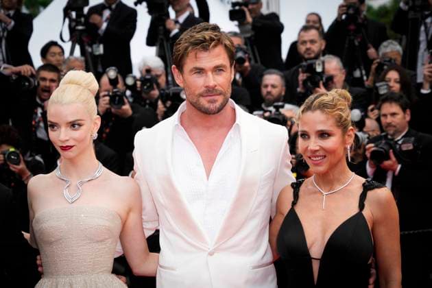 Foto IPP Daniele Cifala™ Cannes 15 05 2024 Furiosa: A Mad Max Saga (Furiosa: Une Saga Mad Max) Red Carpet - The 77th Annual Cannes Film Festival nella foto : Anya Taylor-Joy , Elsa Pataky, Chris Hemsworth Italy Photo Press - World Copyright