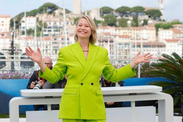 Trine Dyrholm beim Photocall zum Kinofilm Pigen med nalen The Girl with the Needle auf dem Festival de Cannes 2024 77. Internationale Filmfestspiele von Cannes am Palais des Festivals. Cannes, 16.05.2024