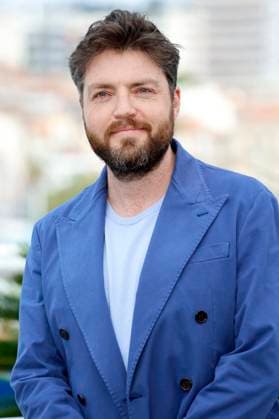 Tom Burke beim Photocall zum Kinofilm Furiosa: A Mad Max Saga auf dem Festival de Cannes 2024 77. Internationale Filmfestspiele von Cannes am Palais des Festivals. Cannes, 16.05.2024