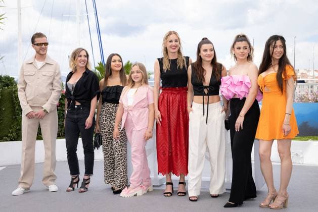 Cannes - Diamant Brut (Wild Diamond) Photocall Azougli, AndrÃ a Bescond, LÃ a Gorla, Ashley Romano, Agathe Riedinger, Malou Khebizi, Kilia Fernane and Alexandra Noisier attend Diamant Brut (Wild Diamond) Photocall at the 77th annual Cannes Film Festival at Palais des Festivals on May 16, 2024 in Cannes, France. Photo by Shootpix ABACAPRESS.COM Cannes France  Copyright: xShootpix ABACAx
