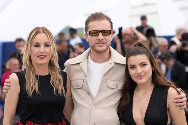 Cannes Diamant Brut Photocall Agathe Riedinger, Idir Azougli and Malou Khebizi attending the Diamant Brut Photocall as part of the 77th Cannes International Film Festival in Cannes, France on May 16, 2024. Photo by Aurore Marechal ABACAPRESS.COM Cannes France  Copyright: xMarechalxAurore ABACAx
