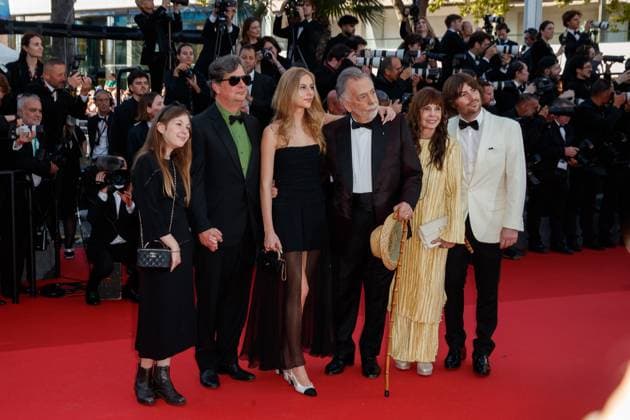 Festival de Cannes - Megapolis Premiere Roman Coppola, Romy Croquet Mars, Francis Ford Coppola, Talia Shire and Robert Coppola Schwartzman bei der Premiere vom Megalopolis im Rahmen der 77. Internationalen Filmfestspiele von Cannes 2024 im Palais des Festivals in Cannes am 16.05.2024. Copyright: xEventpressxKochanx