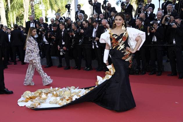 Aishwarya Rai Bachchan bei der MEGALOPOLIS Premiere bei den 77 th Filnfestspielen in Cannes 16.05.2024