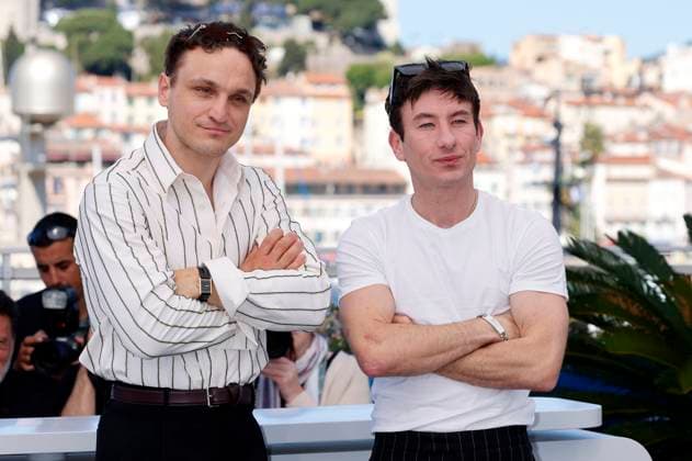 Franz Rogowski und Barry Keoghan beim Photocall zum Kinofilm Bird auf dem Festival de Cannes 2024 77. Internationale Filmfestspiele von Cannes am Palais des Festivals. Cannes, 17.05.2024