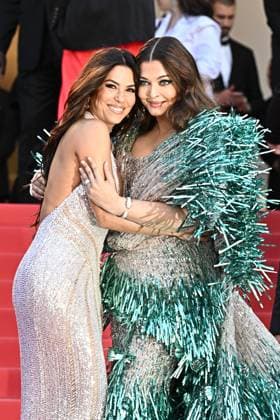 Cannes - Kinds Of Kindness Screening Eva Longoria and Aishwarya Rai Bachchan at the Kinds Of Kindness screening at the 77th annual Cannes Film Festival at Palais des Festivals in Cannes, France on May 17, 2024. Photo by David Niviere ABACAPRESS.COM Cannes France  Copyright: xNivierexDavid ABACAPRESS.COMx