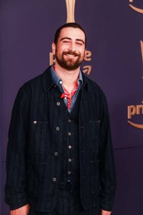 May 16, 2024, Frisco, Tx, USA: Noah Kahan attends the 59th Academy of Country Music Awards at Omni Frisco Hotel at The Star on May 16, 2024 in Frisco, Texas. Frisco USA - ZUMAs181 20240516_zea_s181_354 Copyright: xOzziexBx