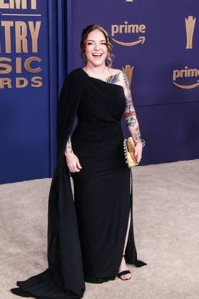 May 16, 2024, Frisco, Tx, USA: Ashely McBryde attends the 59th Academy of Country Music Awards at Omni Frisco Hotel at The Star on May 16, 2024 in Frisco, Texas. Frisco USA - ZUMAs181 20240516_zea_s181_273 Copyright: xOzziexBx