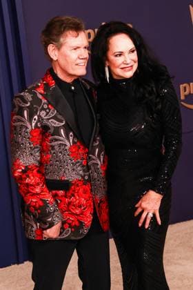 May 16, 2024, Frisco, Tx, USA: Randy Travis and Mary Davis attends the 59th Academy of Country Music Awards at Omni Frisco Hotel at The Star on May 16, 2024 in Frisco, Texas. Frisco USA - ZUMAs181 20240516_zea_s181_265 Copyright: xOzziexBx