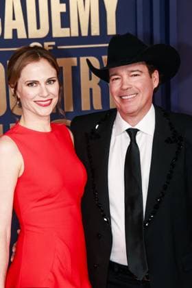 May 16, 2024, Frisco, Tx, USA: Jessica Craig, Clay Walker attend the 59th Academy of Country Music Awards at Omni Frisco Hotel at The Star on May 16, 2024 in Frisco, Texas. Frisco USA - ZUMAs181 20240516_zea_s181_257 Copyright: xOzziexBx