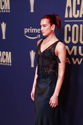 May 16, 2024, Frisco, Tx, USA: Dua Lipa poses in the press room during the 59th Academy of Country Music Awards at The Ford Center at The Star on May 16, 2024 in Frisco, Texas. Frisco USA - ZUMAs181 20240516_zea_s181_454 Copyright: xOzziexBx