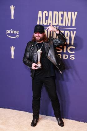 May 16, 2024, Frisco, Tx, USA: Nate Smith, winner of the New Male Artist of the Year award, poses in the press room during the 59th Academy of Country Music Awards at The Ford Center at The Star on May 16, 2024 in Frisco, Texas. Frisco USA - ZUMAs181 20240516_zea_s181_425 Copyright: xOzziexBx