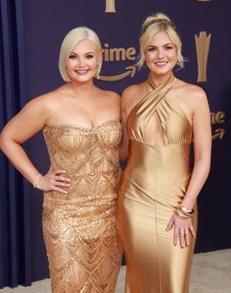 May 16, 2024, Frisco, Tx, USA: Tigirlily Gold - Kendra Slaubaugh, Krista Slaubaugh attends the 59th Academy of Country Music Awards at Omni Frisco Hotel at The Star on May 16, 2024 in Frisco, Texas. Frisco USA - ZUMAs181 20240516_zea_s181_163 Copyright: xOzziexBx