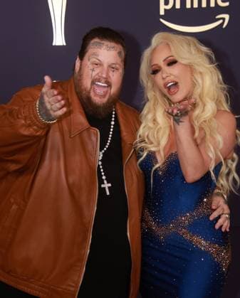 May 16, 2024, Frisco, Tx, USA: Jelly Roll and Bunnie XO attends the 59th Academy of Country Music Awards at Omni Frisco Hotel at The Star on May 16, 2024 in Frisco, Texas. Frisco USA - ZUMAs181 20240516_zea_s181_214 Copyright: xOzziexBx