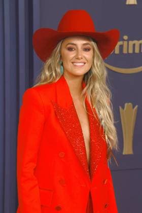 May 16, 2024, Frisco, Tx, USA: Lainey Wilson attends the 59th Academy of Country Music Awards at Omni Frisco Hotel at The Star on May 16, 2024 in Frisco, Texas. Frisco USA - ZUMAs181 20240516_zea_s181_221 Copyright: xOzziexBx