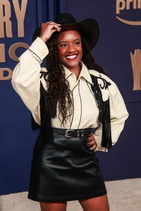 May 16, 2024, Frisco, Tx, USA: Queen Noveen attends the 59th Academy of Country Music Awards at Omni Frisco Hotel at The Star on May 16, 2024 in Frisco, Texas. Frisco USA - ZUMAs181 20240516_zea_s181_239 Copyright: xOzziexBx
