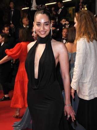 Cannes, 77th Cannes Film Festival 2024, Fourth Evening - red carpet of the film Oh Canada Cannes, 77th Cannes Film Festival 2024, Fourth Evening - red carpet of the film Oh Canada - In the photo: Ozge Ozcar Cannes France  Copyright: xIPA ABACAx