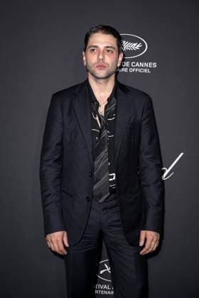 B Photocall of the dinner TrophÃ e Chopard at Carlton Beach during the 77th Festival International du Film de Cannes Xavier Dolan Photocall of the dinner TrophÃ e Chopard at Carlton Beach during the 77th Festival International du Film de Cannes On May 17th 2024 Olivier Borde Bestimage Photocall of the dinner Chopard Trophy during the 77th annual Cannes Film Festival at Carlton Beach On May 17th 2024 Cannes France  Copyright: xOLIVIERxBORDEx xBESTIMAGExOLIVIERxBORDEx xBESTIMAGEx