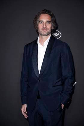 B Photocall du diner TrophÃ e Chopard au Carlton Beach lors du 77eme Festival International du Film de Cannes Dimitri Rassam Photocall du diner TrophÃ e Chopard au Carlton Beach lors du 77eme Festival International du Film de Cannes Le 17 mai 2024 Olivier Borde Bestimage Photocall of the dinner Chopard Trophy during the 77th annual Cannes Film Festival at Carlton Beach On May 17th 2024 Cannes France  Copyright: xOLIVIERxBORDEx xBESTIMAGExOLIVIERxBORDEx xBESTIMAGEx