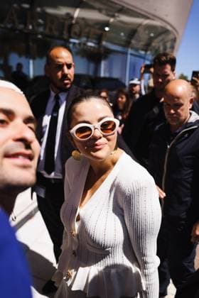 Milan, Italy: Cannes, Celebrity Sightings - Selena Gomez at the Festival de Cannes. In the photo: Selena Gomez arrives at the JW Marriott Cannes hotel Milan Italy  - ZUMAp169 20240518_zea_p169_157 Copyright: xAlessandroxBremecx
